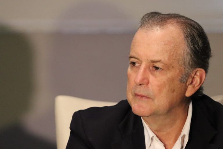 Diputados convocan a Ottón Solís por estafa del PAC al Estado en 2010