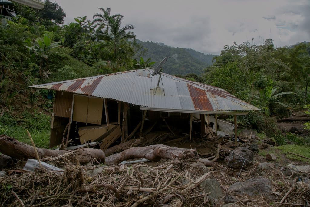 Imagen principal del artículo: Contraloría critica inacción de comités de emergencias de Turrialba, Matina, Upala y Nicoya