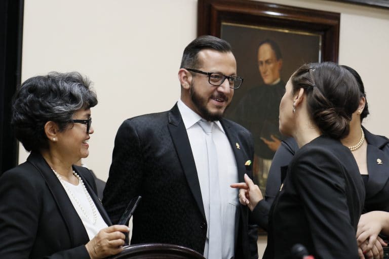 Enrique Sánchez y la polémica por el contrato que firmó con el PAC en 2010