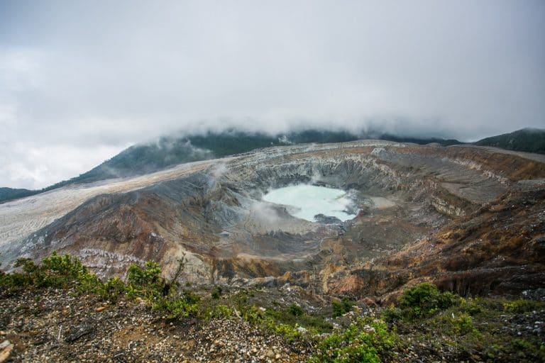 Volcán Poás reabrirá al turismo el 30 de julio tras baja en actividad eruptiva