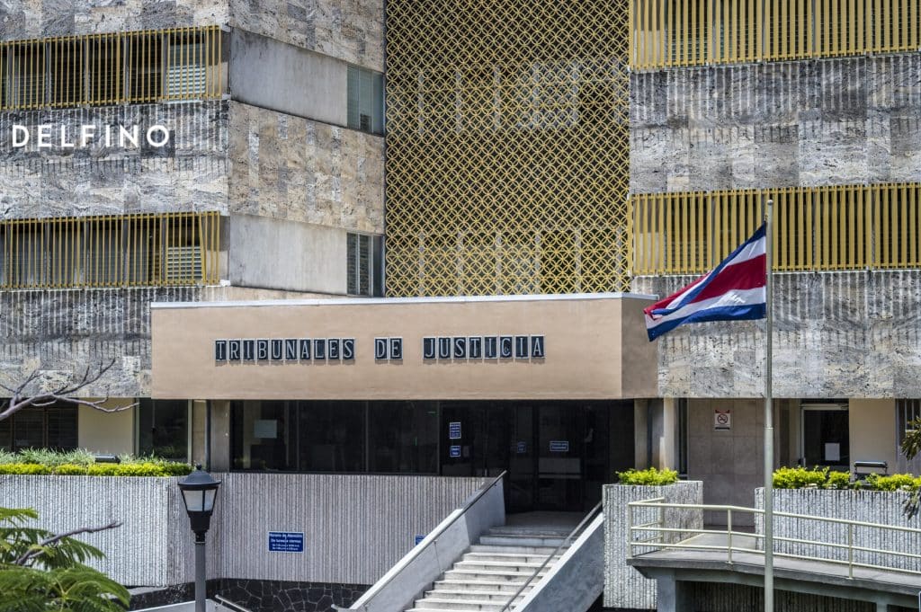 Imagen principal del artículo: Dictan un año de prisión preventiva a policía de Fuerza Pública investigado por colaborar con estructura de alias Diablo