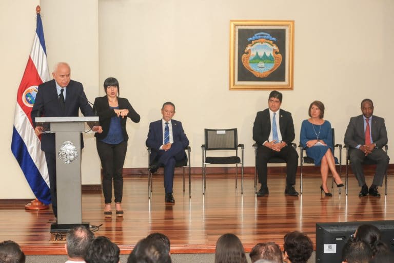 Gobierno anuncia inversión de $4.600 millones en infraestructura vial