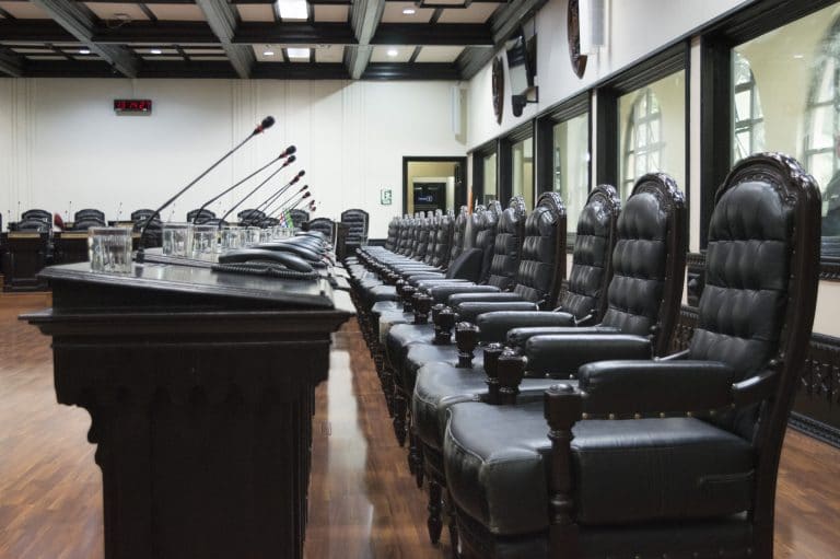 De asesores legislativos y códigos de ética