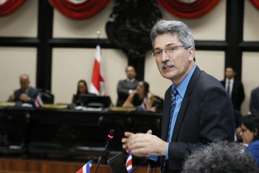 Imagen principal del artículo: Presidente y fracción del PAC piden a Welmer Ramos que renuncie a la diputación