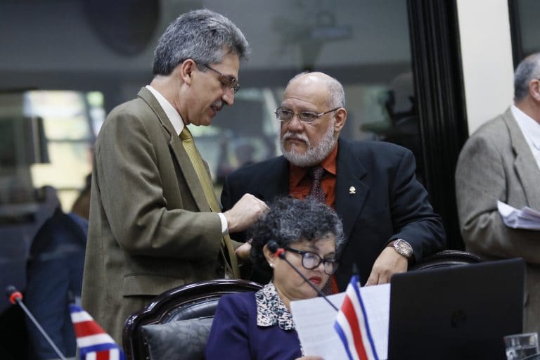 Welmer Ramos renuncia a la inmunidad, pero no a la diputación