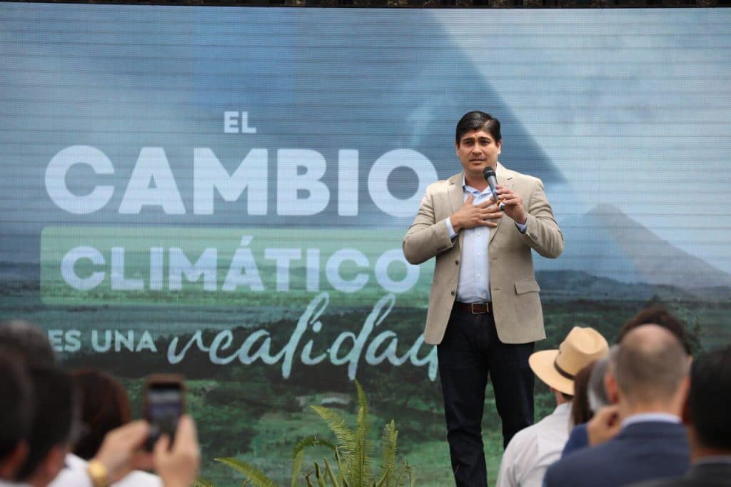 Imagen principal del artículo: Gobierno presenta Plan Nacional para la Descarbonización: estos son los 10 puntos clave