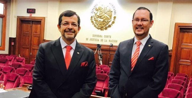 Jonatán Picado señala a Carlos Avendaño, Celso Gamboa representa a Nicolás Maduro