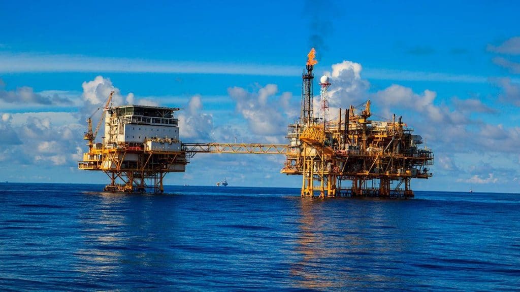 Imagen principal del artículo: Comisión de Ambiente daría visto bueno este jueves a plan para prohibir explotación de petróleo y gas natural en Costa Rica