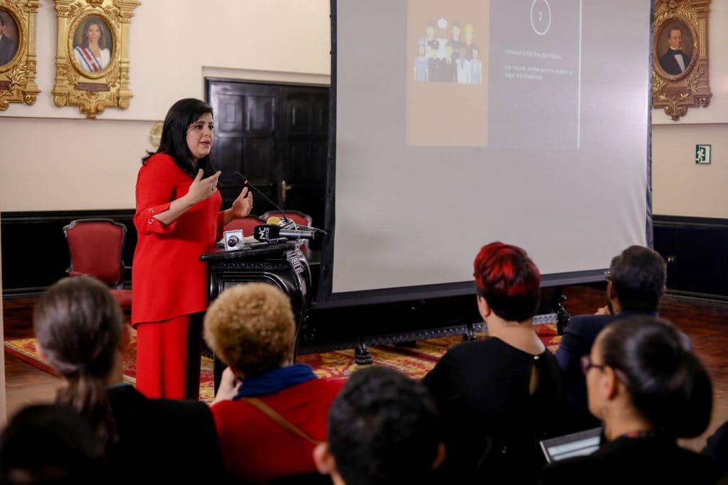 Imagen principal del artículo: Empleo público y plan para transformar instituciones serán la prioridad del Gobierno en extraordinarias