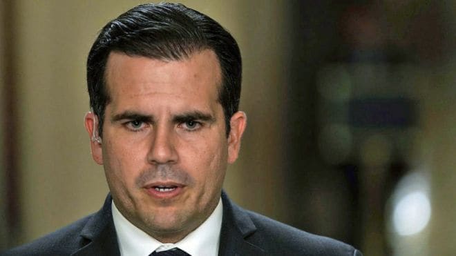 Renuncia el gobernador de Puerto Rico tras el escándalo por sus mensajes sexistas y homófobos