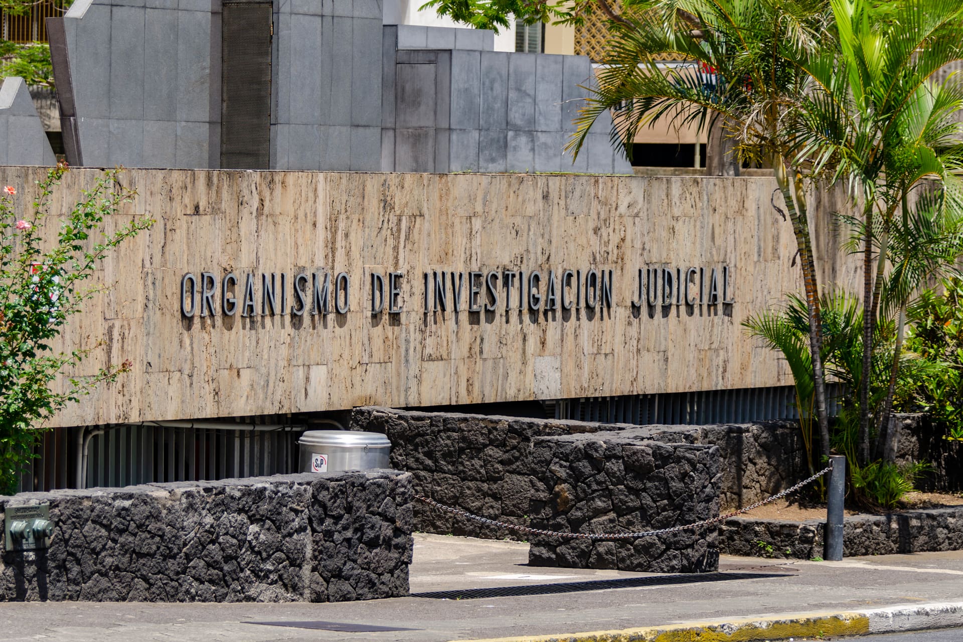 Imagen principal del artículo: OIJ detiene a pareja por extorsión con préstamo gota a gota