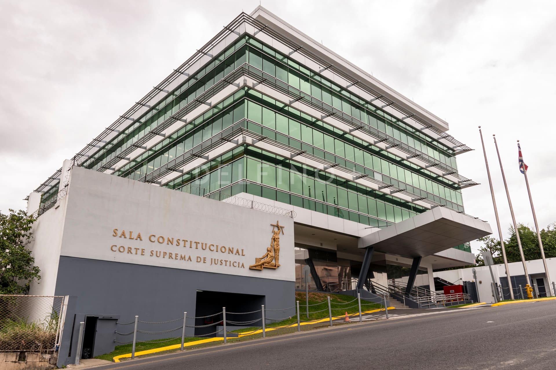 Imagen principal del artículo: Anuladas cláusulas abusivas en convenciones colectivas de municipalidades, Japdeva y Banco Popular