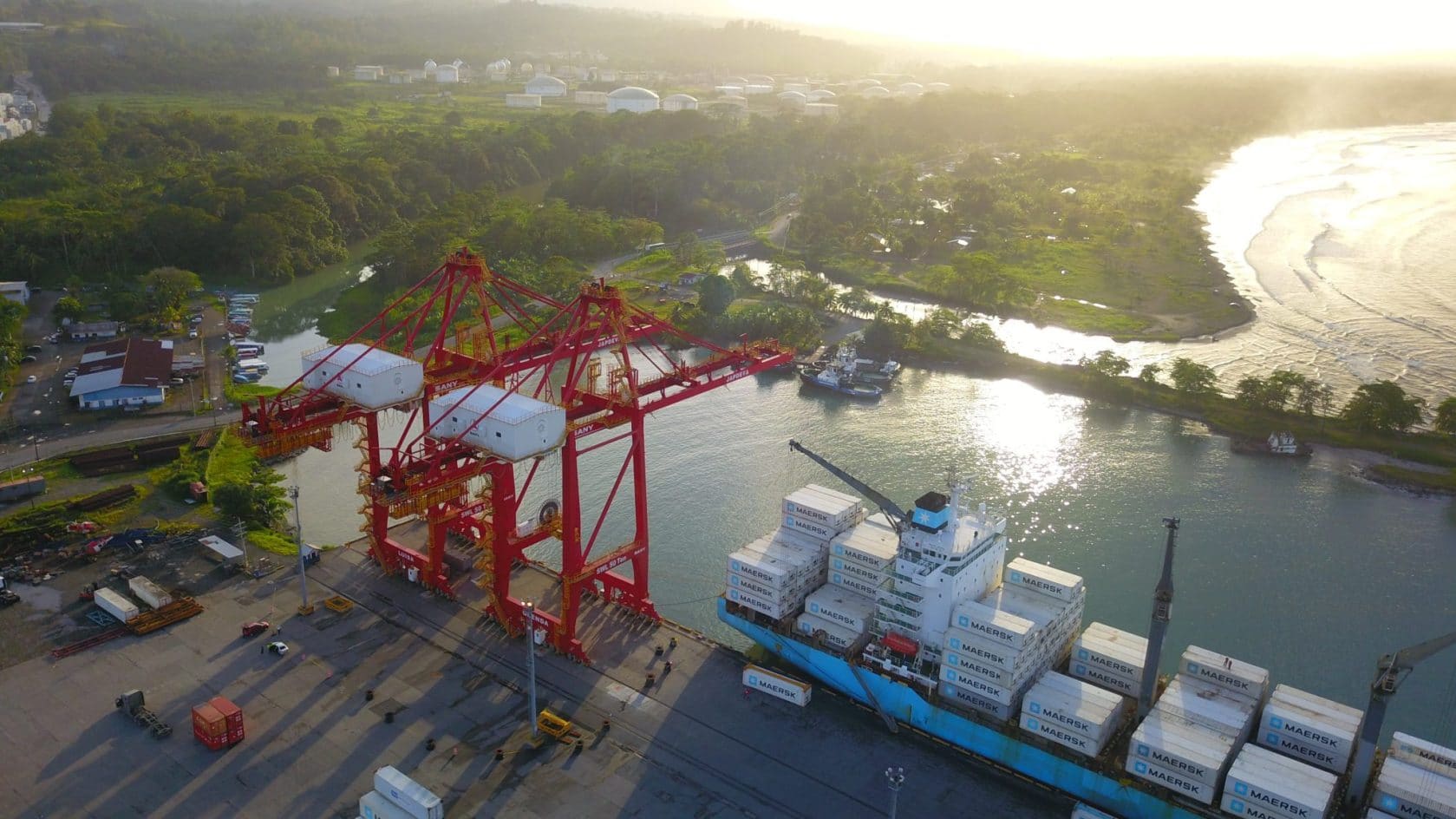 Imagen principal del artículo: Aresep propone actualizar tarifas de estiba en los puertos de Japdeva