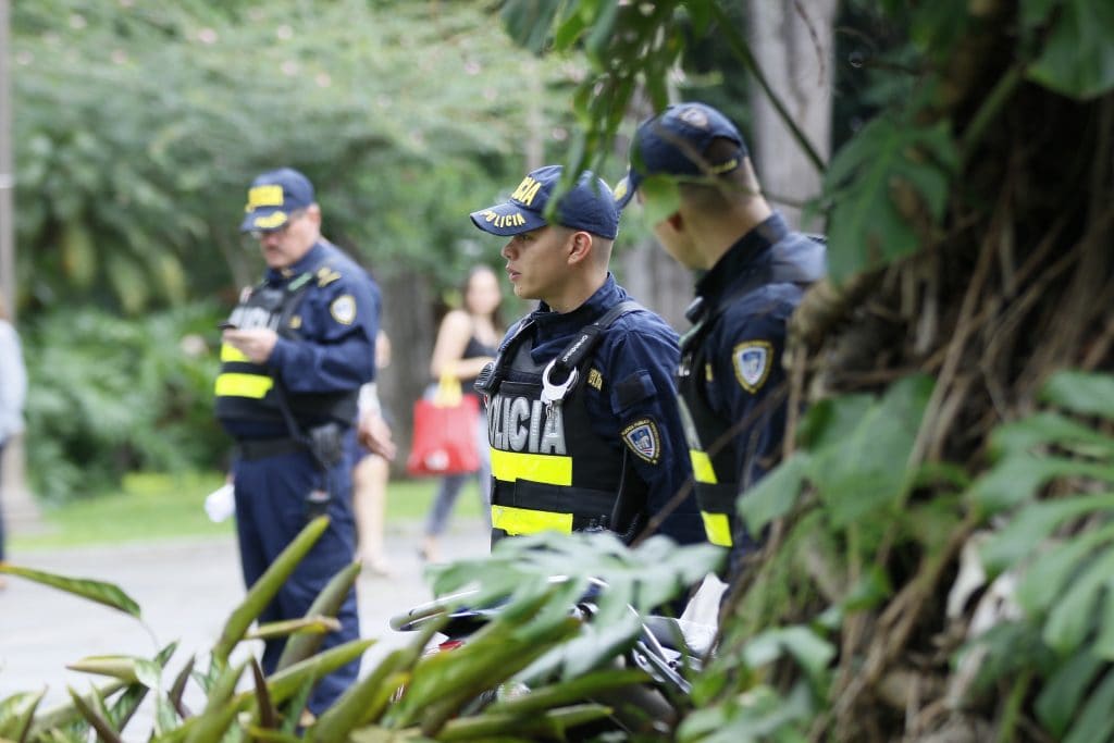 Imagen principal del artículo: Ministerios de Seguridad y Vivienda se unen para dar casa digna a Policías