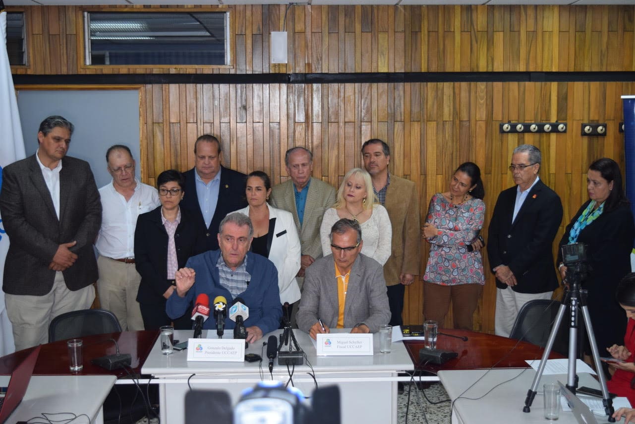 Imagen principal del artículo: Sacudida en UCCAEP y situación complicada para los rectores