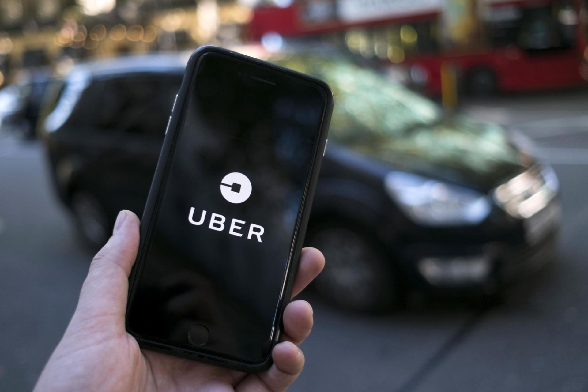 Imagen principal del artículo: UBER: Urge que Gobierno permita discusión de proyecto de ley que regule plataformas de transporte