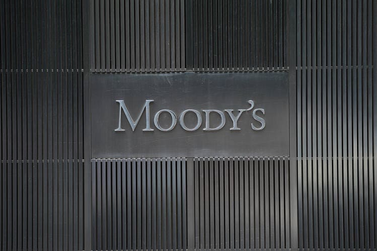 Hacienda celebra que la agencia Moody's mejoró la calificación crediticia del país