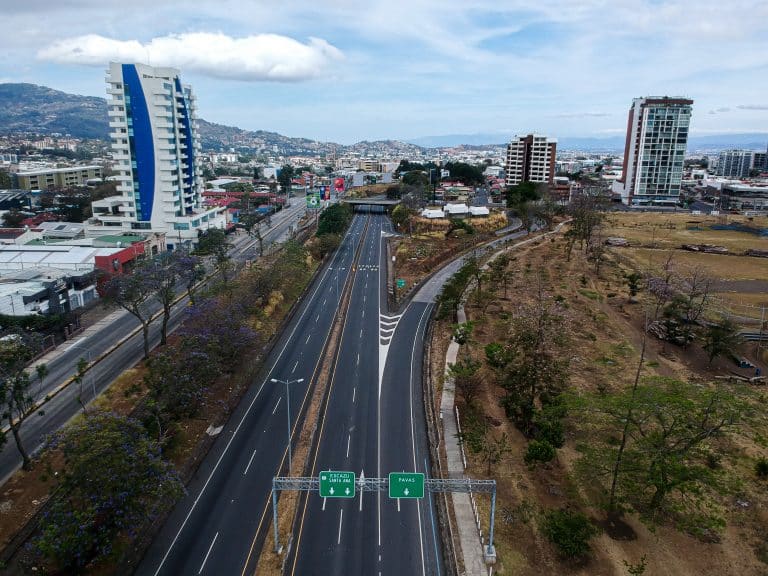 Desoladas: así están las calles de San José y San Pedro por restricciones ante COVID-19