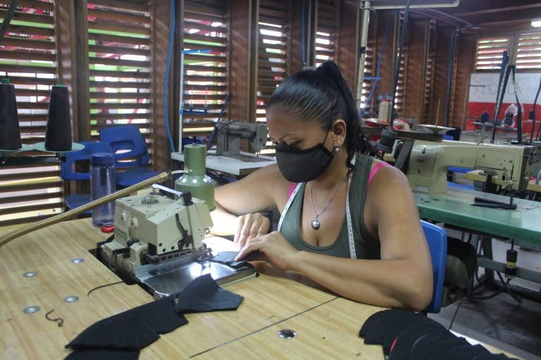 Foro de las Mujeres del INAMU anuncia oposición a proyecto de jornadas 4x3