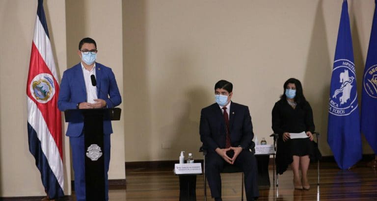 Gobierno anuncia medidas para agosto: zonas en alerta naranja se turnarán entre cierre y apertura