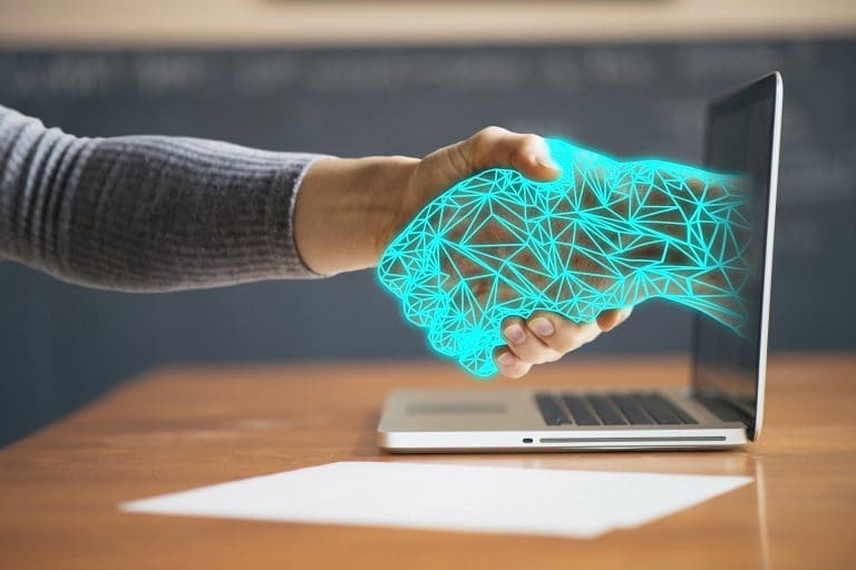 Robotización, inteligencia artificial y sus implicaciones en la logística
