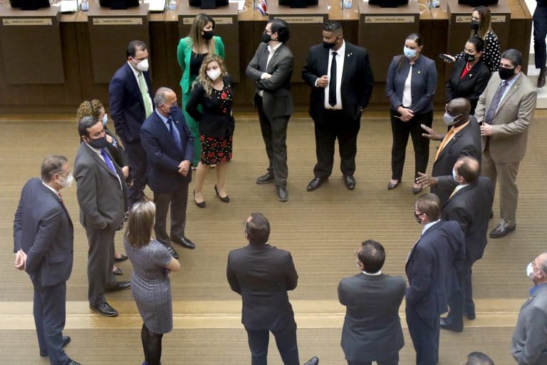 9 proyectos aprobados en maratónica sesión de Plenario: donación de órganos, marchamo, entre otros
