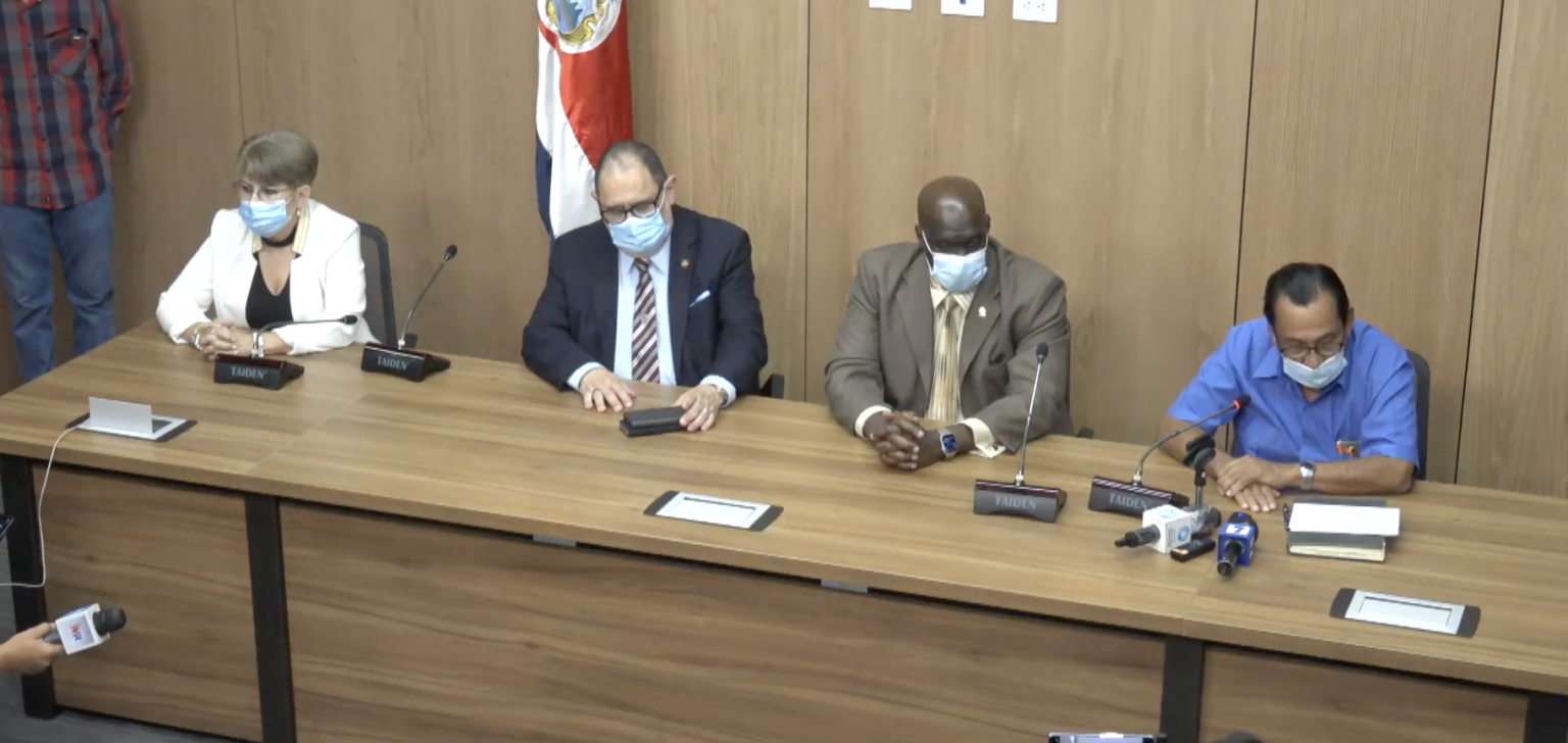 Imagen principal del artículo: Ejecutivo por fin se reunirá con Rescate Nacional: bloqueos son el tema tenso en la mesa