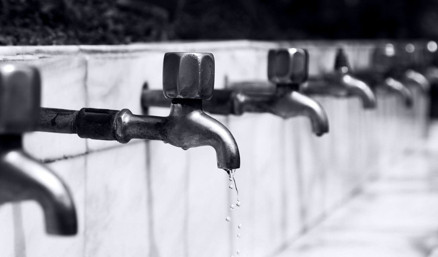 Imagen principal del artículo: Gobierno recomienda teletrabajo tras contaminación en fuentes de agua