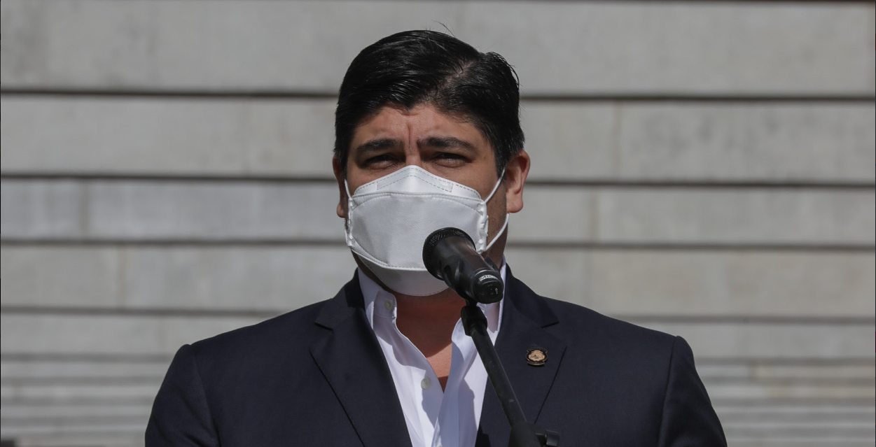 Imagen principal del artículo: Presidente sugiere vacunas para diputados con tal de que se pongan a trabajar