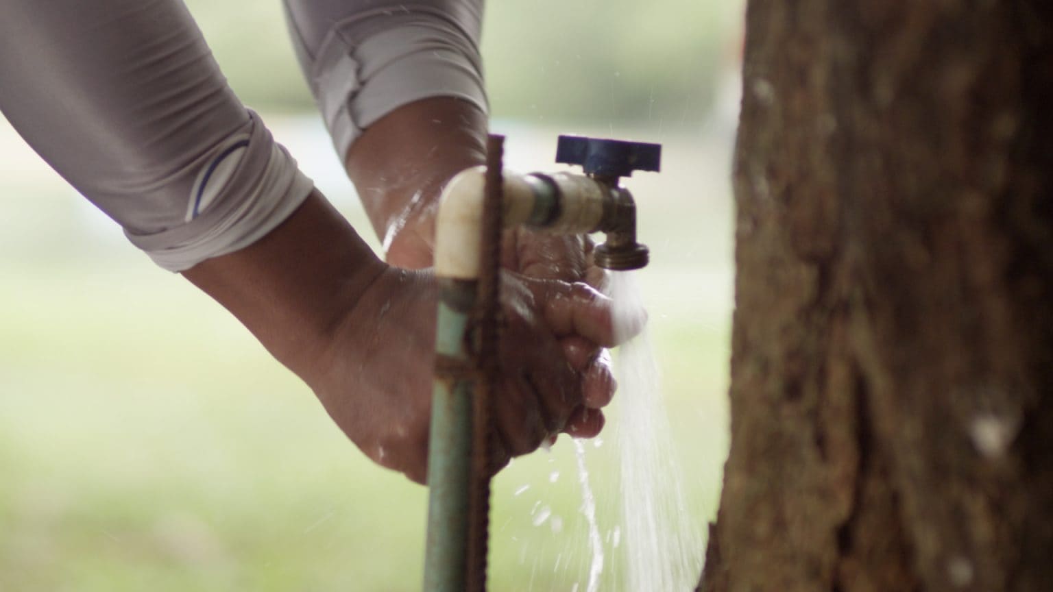 Imagen principal del artículo: 40 ASADAS reciben capacitación para reducir riesgos de contaminación de fuentes de agua