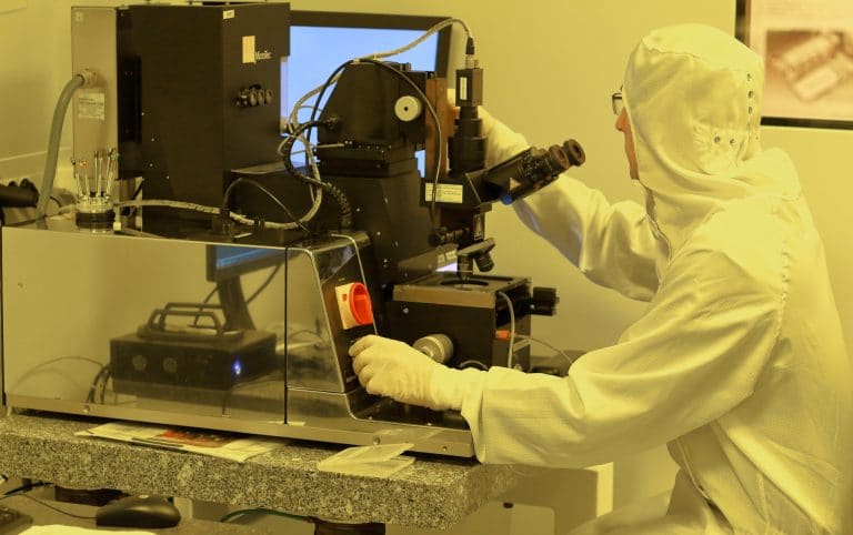 Los materiales del futuro: bioespuma de dos capas a partir de nanocelulosa para la purificación de agua