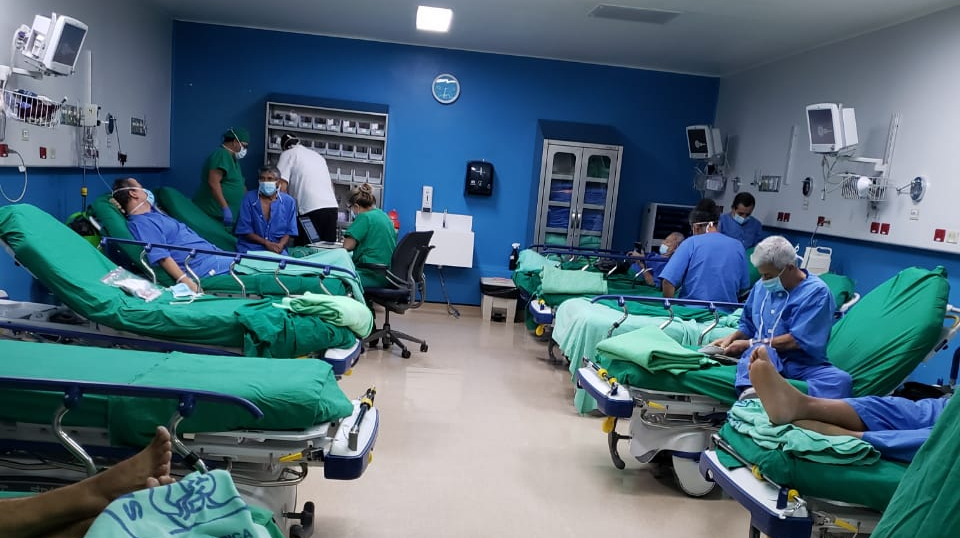 Imagen principal del artículo: Colegio de Terapeutas critica declaraciones del jerarca de CNE: "Son contrarias a la realidad en centros médicos"