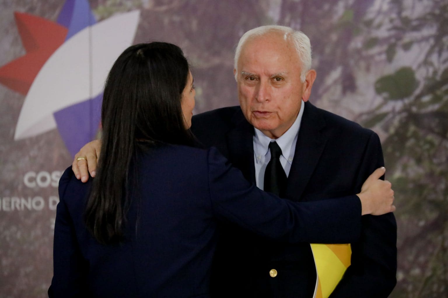 Imagen principal del artículo: Fiscalía Anticorrupción acusa a exministro Méndez Mata por cierre de plantas productoras de asfalto