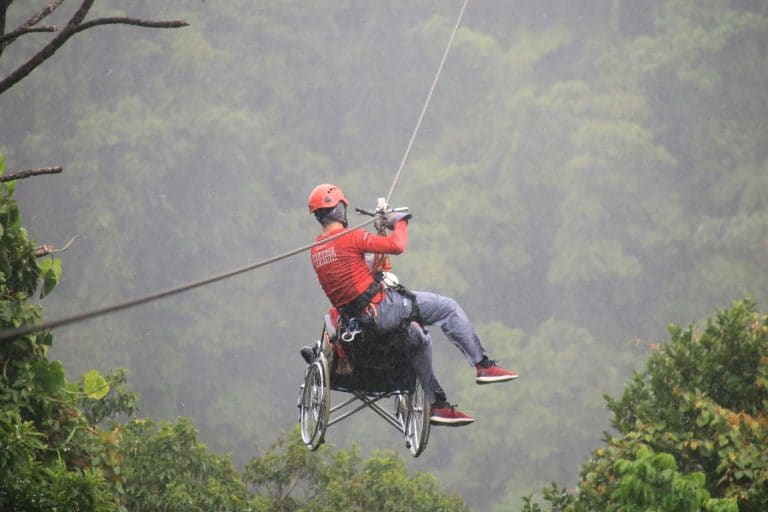 Sky Adventures habilita canopy y teleférico 100% accesibles para personas con discapacidad