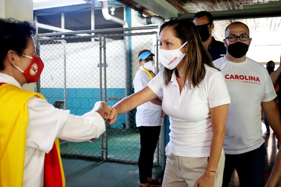 Imagen principal del artículo: Carolina Hidalgo encabeza los resultados de la convención interna del PAC