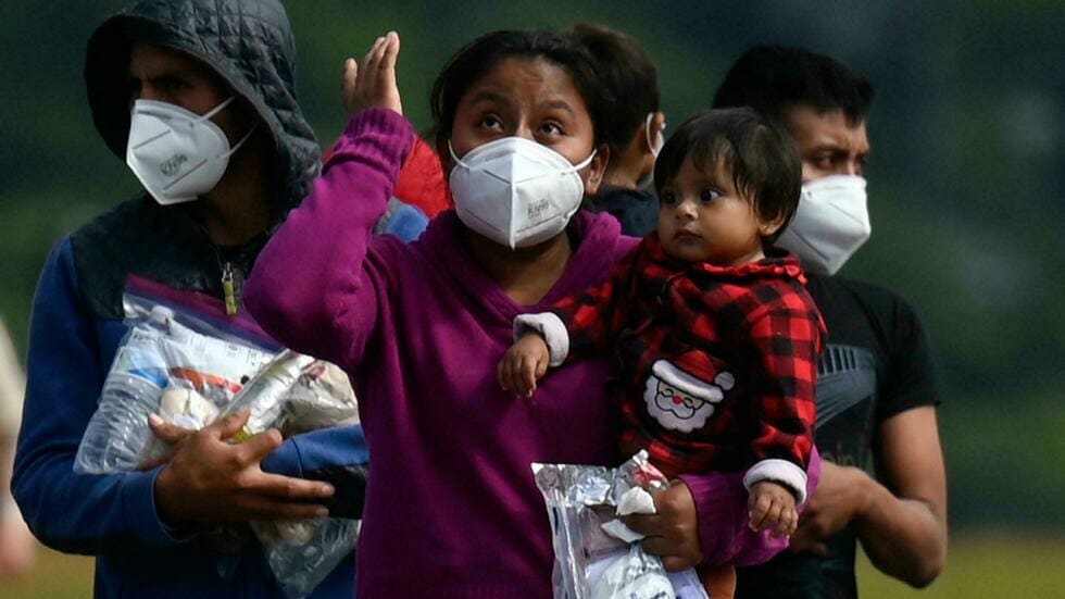 Imagen principal del artículo: EEUU deporta a cerca de medio centenar de familias de migrantes guatemaltecos en tan solo cinco días