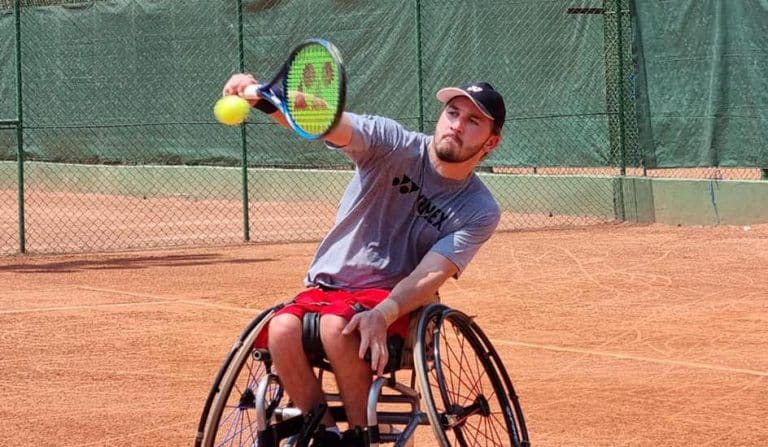 José Pablo Gil avanzó a la segunda ronda del "Wheelchair Brasil" en dobles e individuales