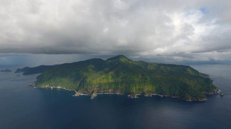 Sector pesquero mantiene oposición a expansión del área protegida de la Isla del Coco
