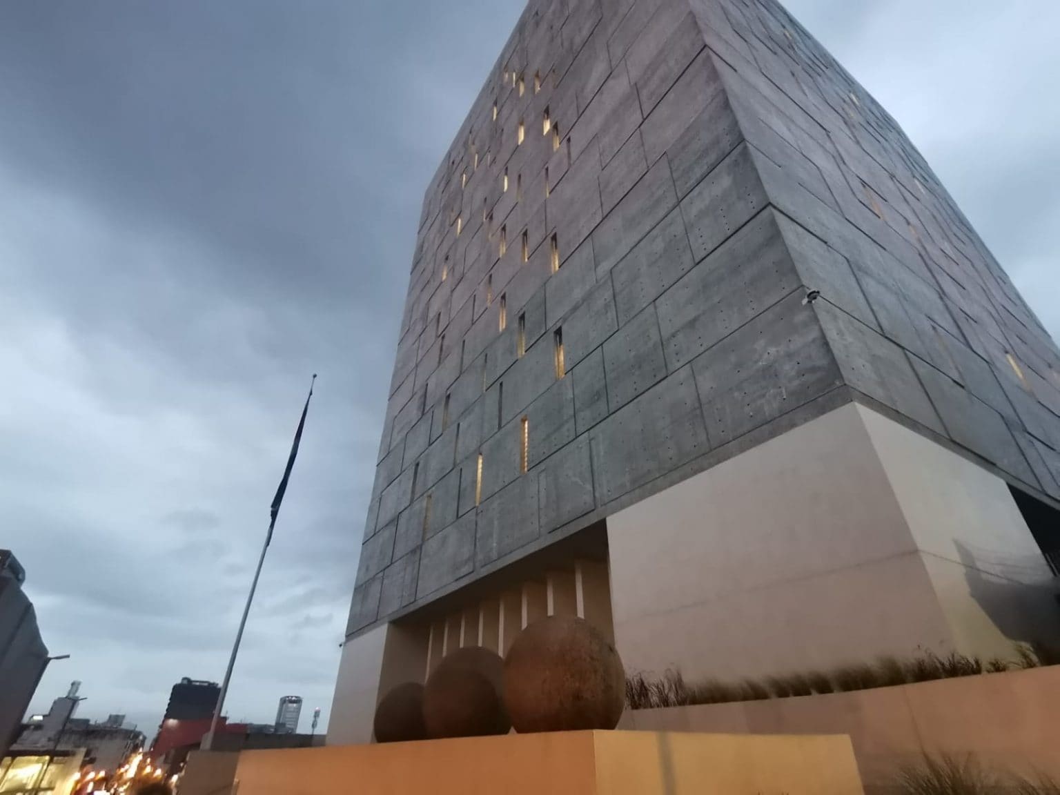 Imagen principal del artículo: Otras tres cámaras empresariales piden a Asamblea retomar discusión de jornadas de 12 horas