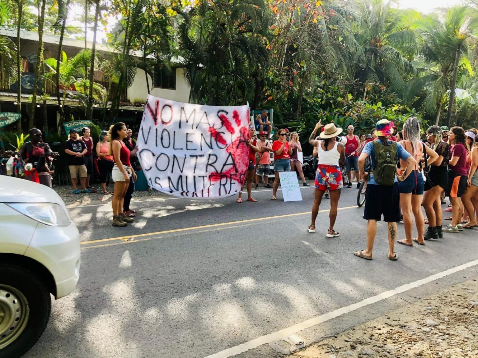 Imagen principal del artículo: Gobierno ofrece disculpa a mujeres por polémica guía "para evitar agresiones sexuales"