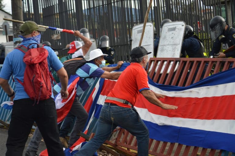 PAC pedirá a Fiscalía investigar plan de golpe de Estado contra Alvarado en 2020 revelado por Cruickshank