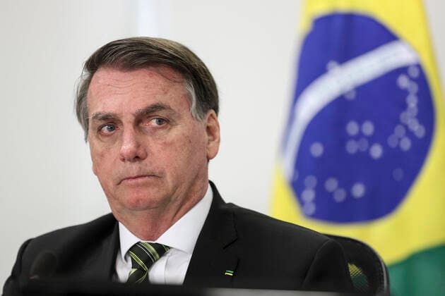 Lula anuncia veto a ley que reduciría condena de Bolsonaro