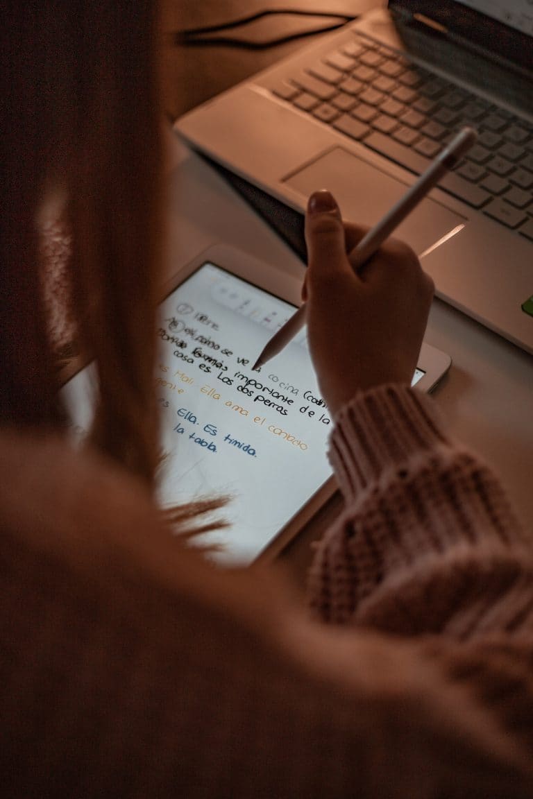 Teaching English through ICT