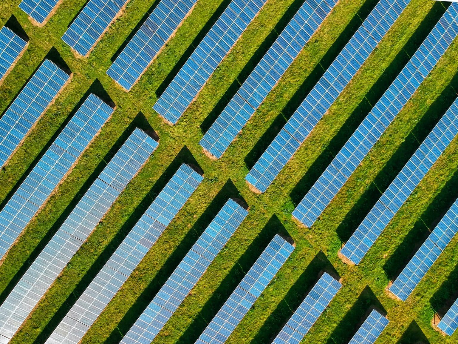 Imagen principal del artículo: Un enfoque de apertura a la innovación en el sistema regulatorio podría ofrecer mayores oportunidades de desarrollo a través de energías renovables en Costa Rica