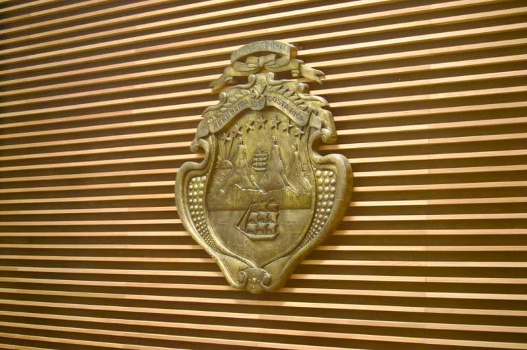 Congreso suspende votación final de proyecto que crea "Policía de Control y Protección de Recursos Naturales"