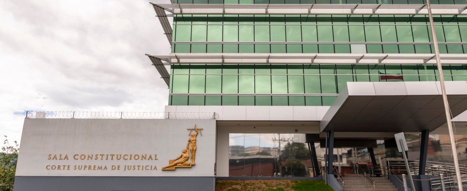 Imagen principal del artículo: Sala IV le ordena al ministro de Seguridad que remita información solicitada por la Defensoría de los Habitantes