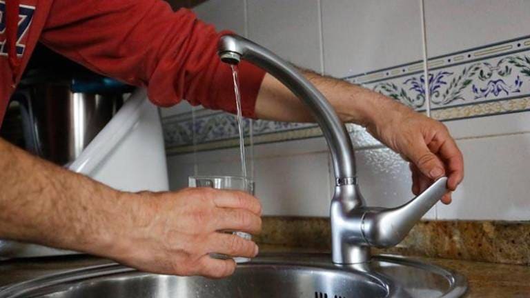 Salud pide realizar estudios ante presencia de plaguicida en agua de Cipreses de Cartago