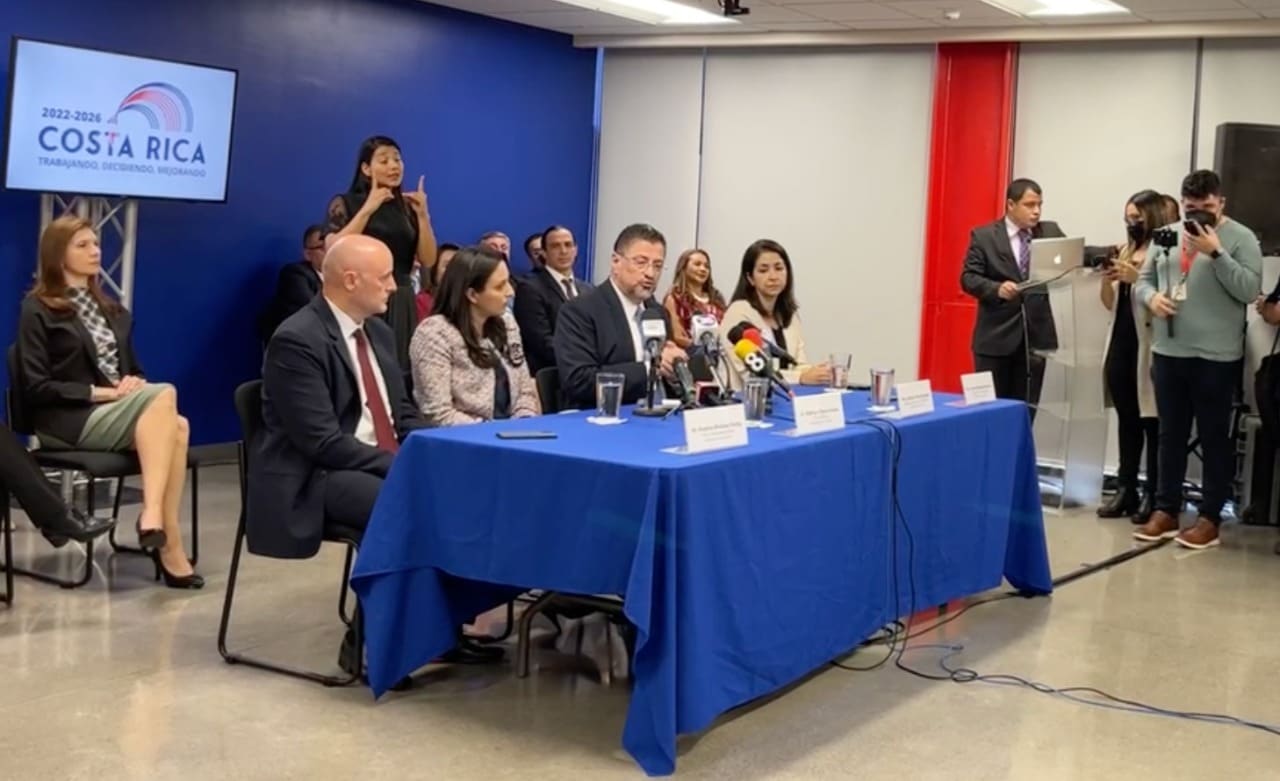 Imagen principal del artículo: Chaves realiza último anuncio de conformación de su gabinete antes de recibir la banda presidencial