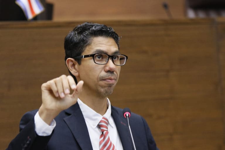 Luis Amador declaró ante la Fiscalía por caso de la pista del Daniel Oduber