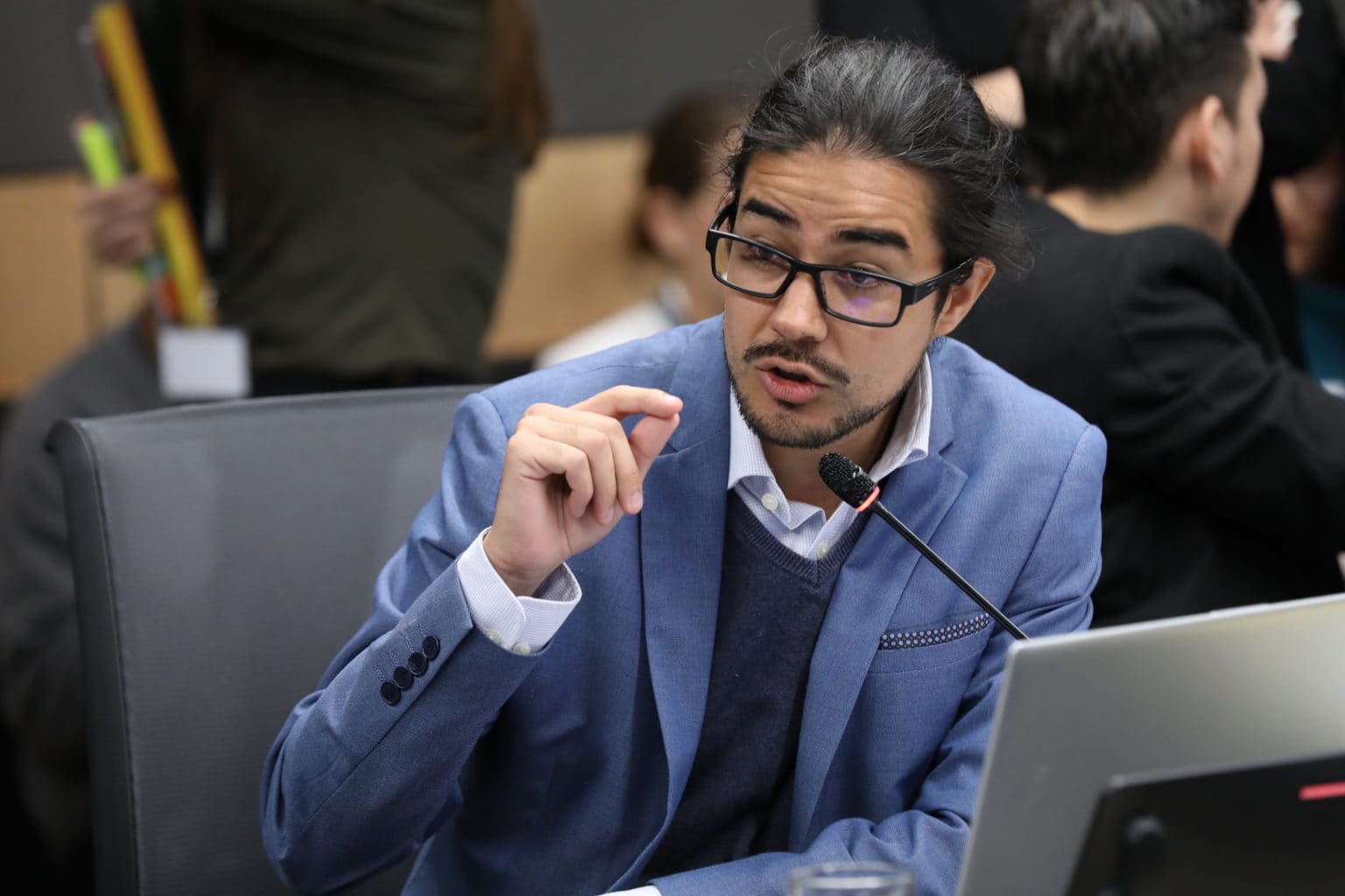 Imagen principal del artículo: Diputado del FA propone eliminar financiamiento del Banco Central a superintendencias